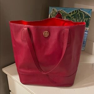 Well Loved Tory Burch Tote